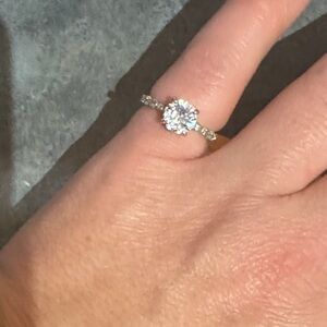 Stunning Silver Solitaire Ring